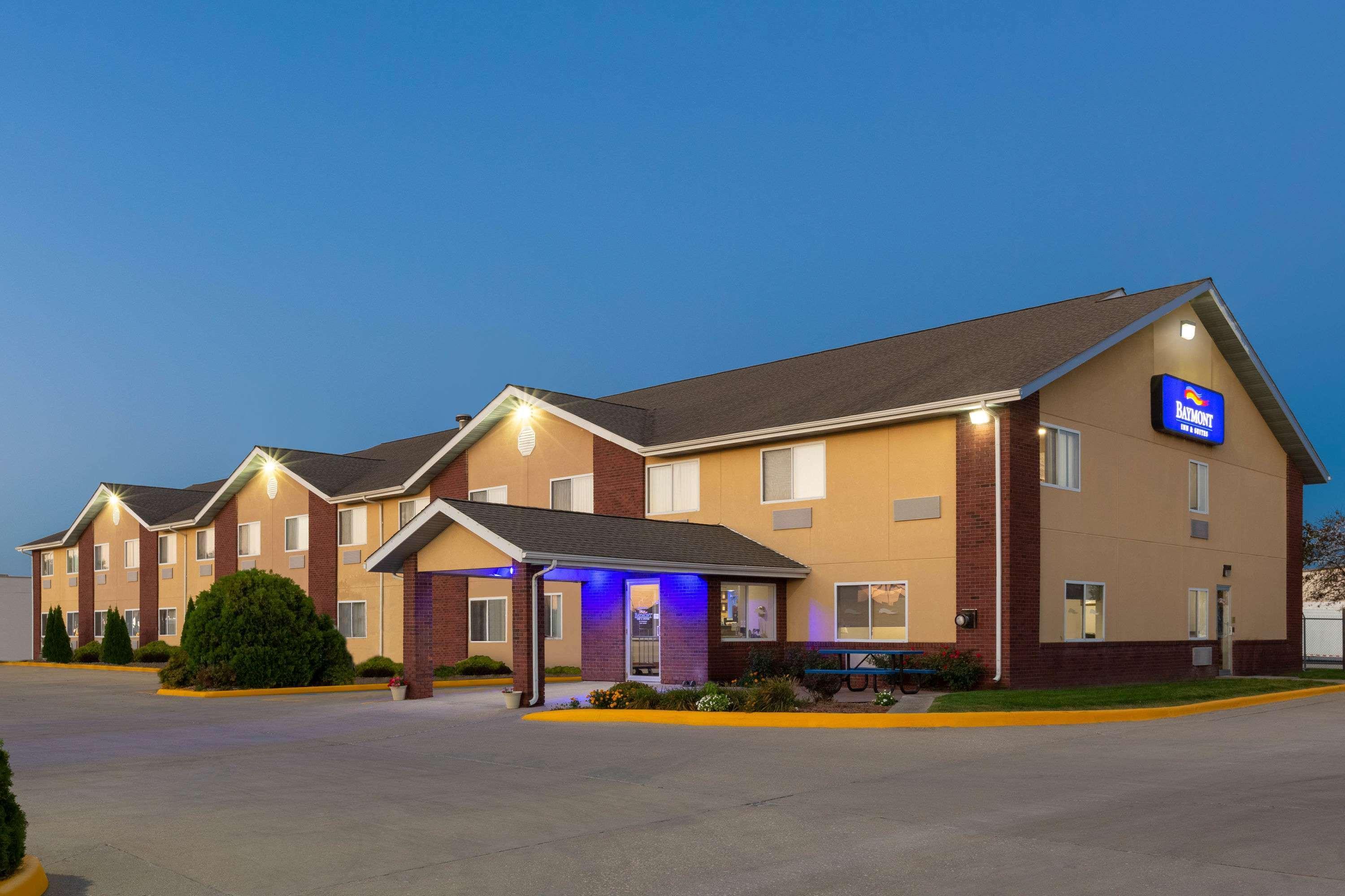 Baymont By Wyndham Fort Dodge Exteriér fotografie