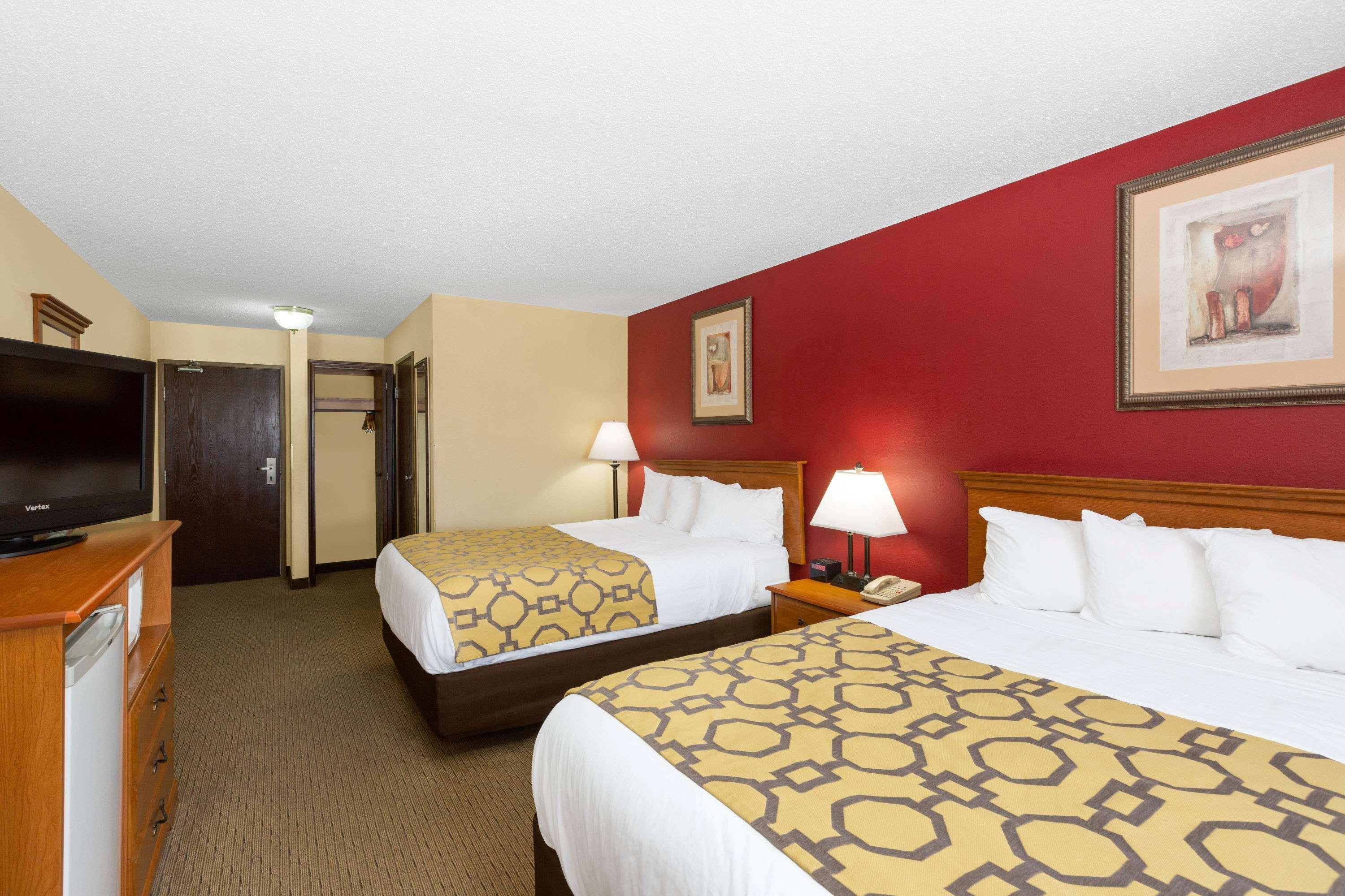 Baymont By Wyndham Fort Dodge Exteriér fotografie